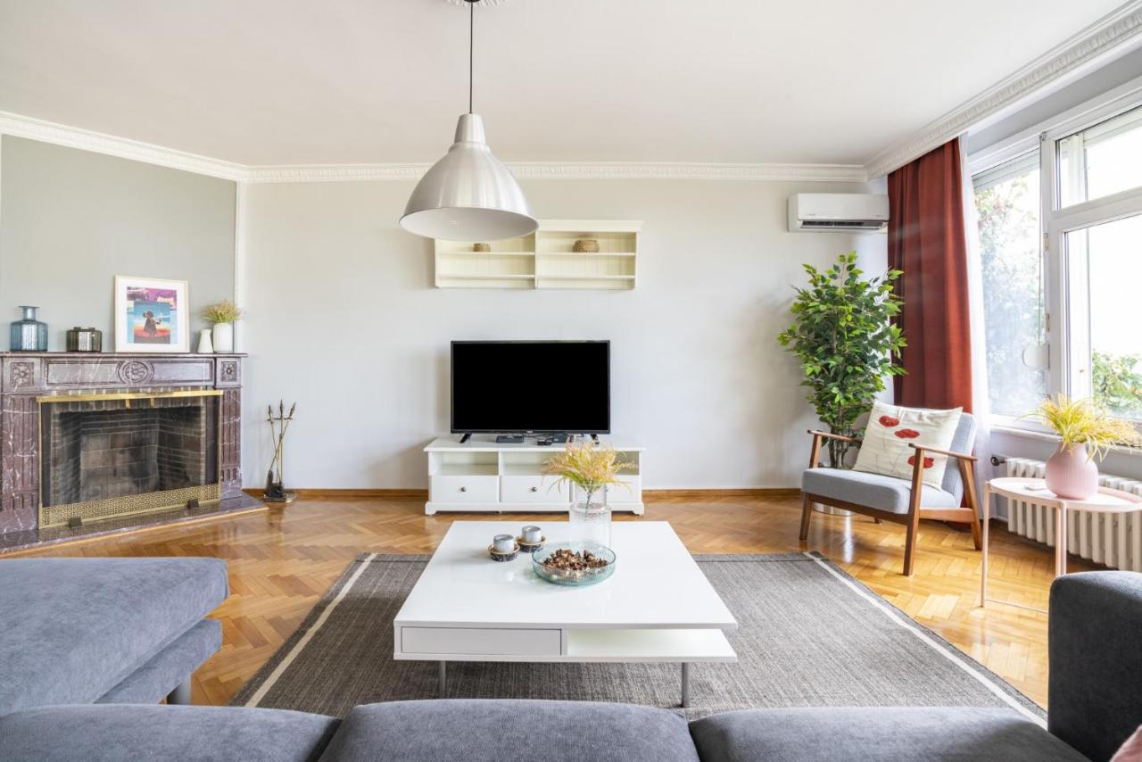 Spacious Flat Near Caddebostan Coast Apartment อิสตันบูล ภายนอก รูปภาพ