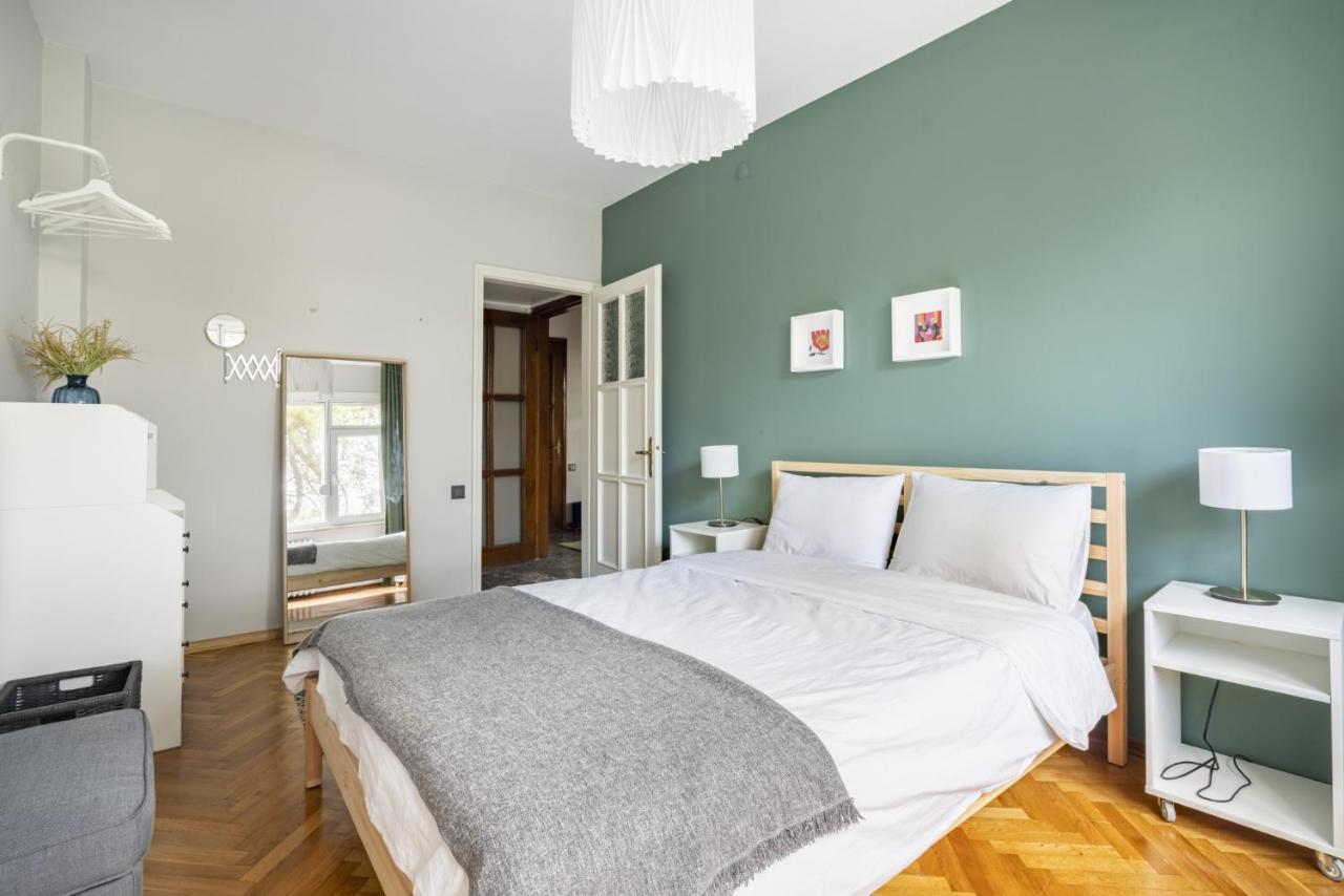 Spacious Flat Near Caddebostan Coast Apartment อิสตันบูล ภายนอก รูปภาพ