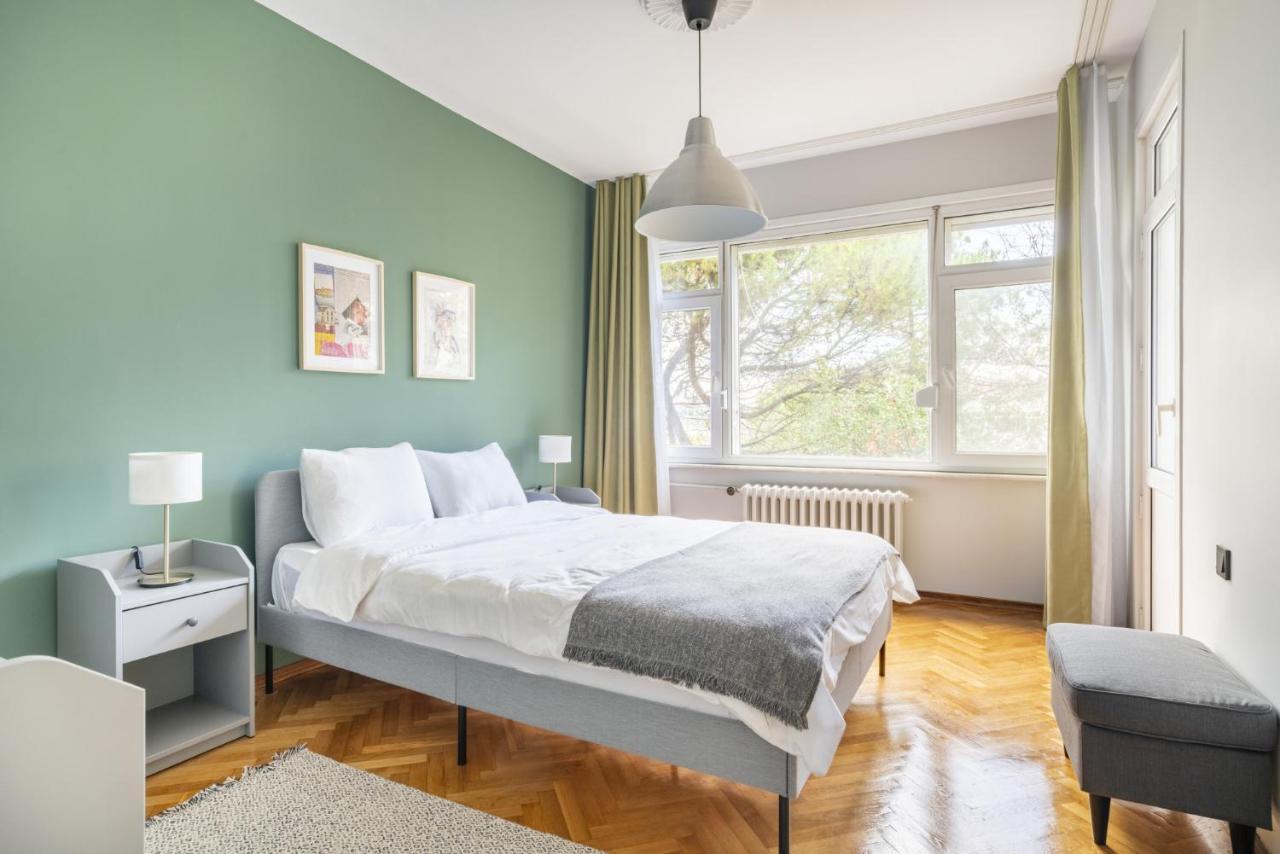Spacious Flat Near Caddebostan Coast Apartment อิสตันบูล ภายนอก รูปภาพ