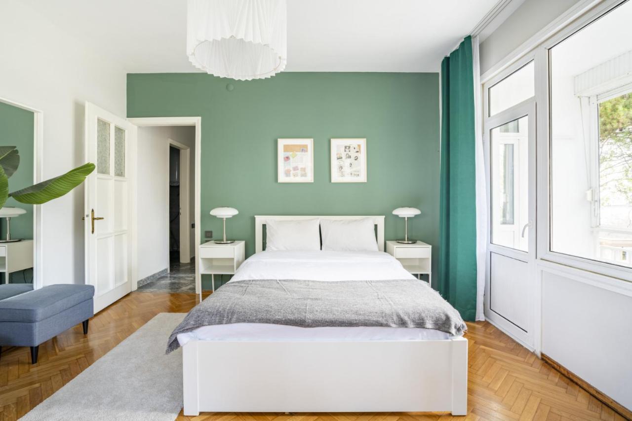 Spacious Flat Near Caddebostan Coast Apartment อิสตันบูล ภายนอก รูปภาพ