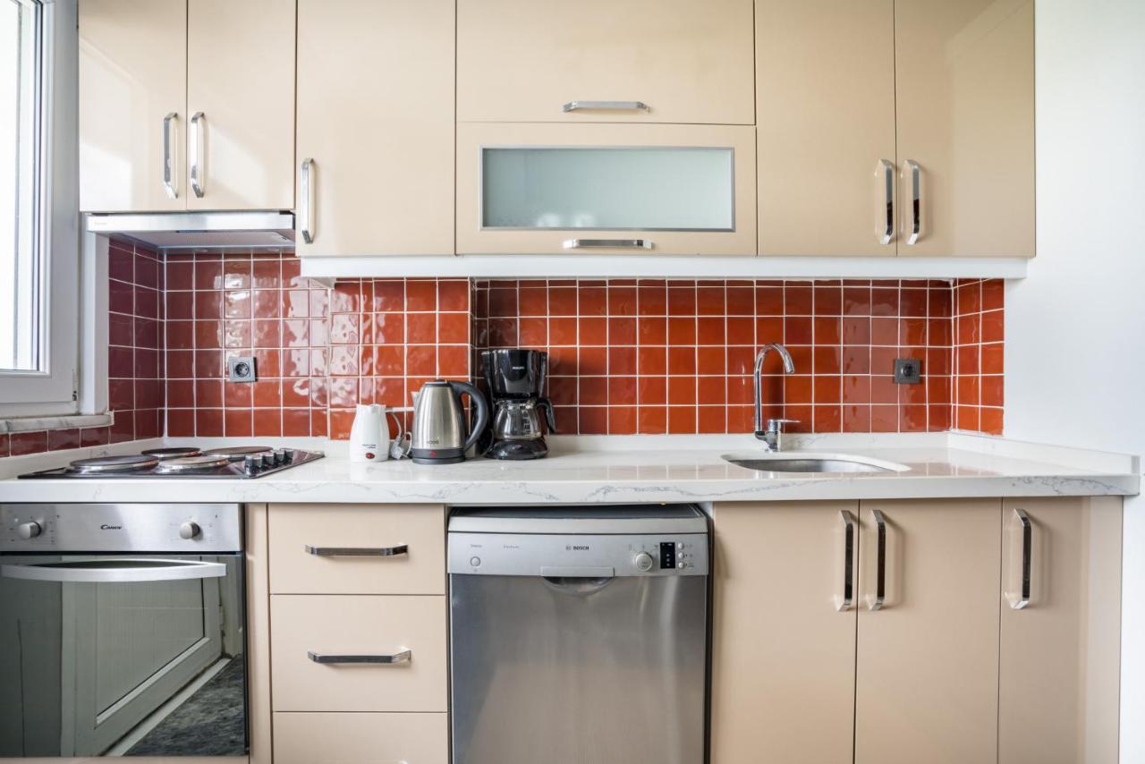 Spacious Flat Near Caddebostan Coast Apartment อิสตันบูล ภายนอก รูปภาพ