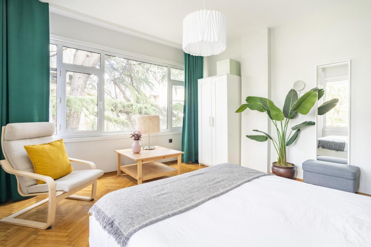 Spacious Flat Near Caddebostan Coast Apartment อิสตันบูล ภายนอก รูปภาพ